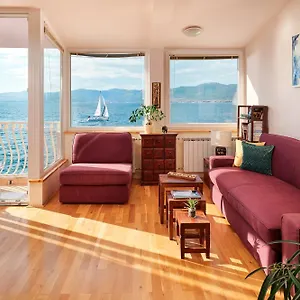 https://apartment-one-of-the-best.splithotels.org